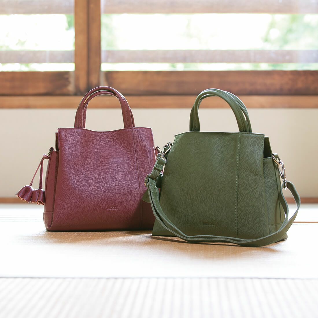 チャーム付き2wayレザーハンドバッグ＜ルル＞