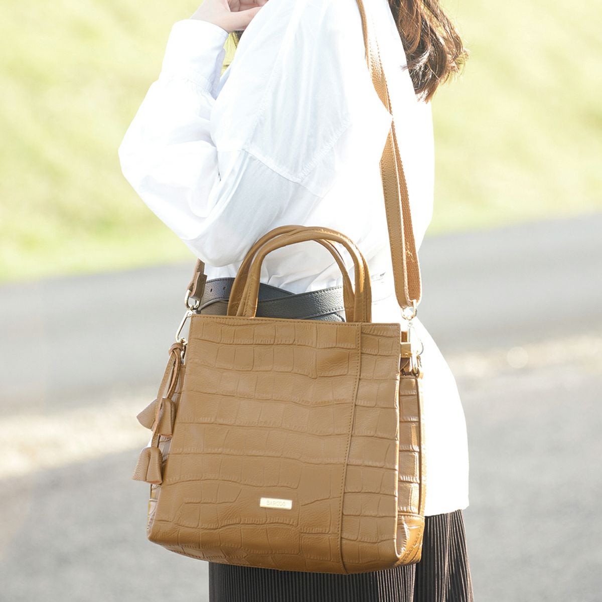 ハンドバッグ 2way クロコダイル型押し レザー