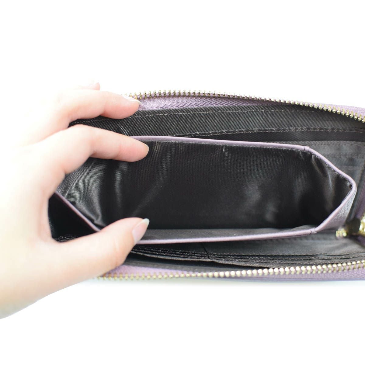 ソフトレザー長財布