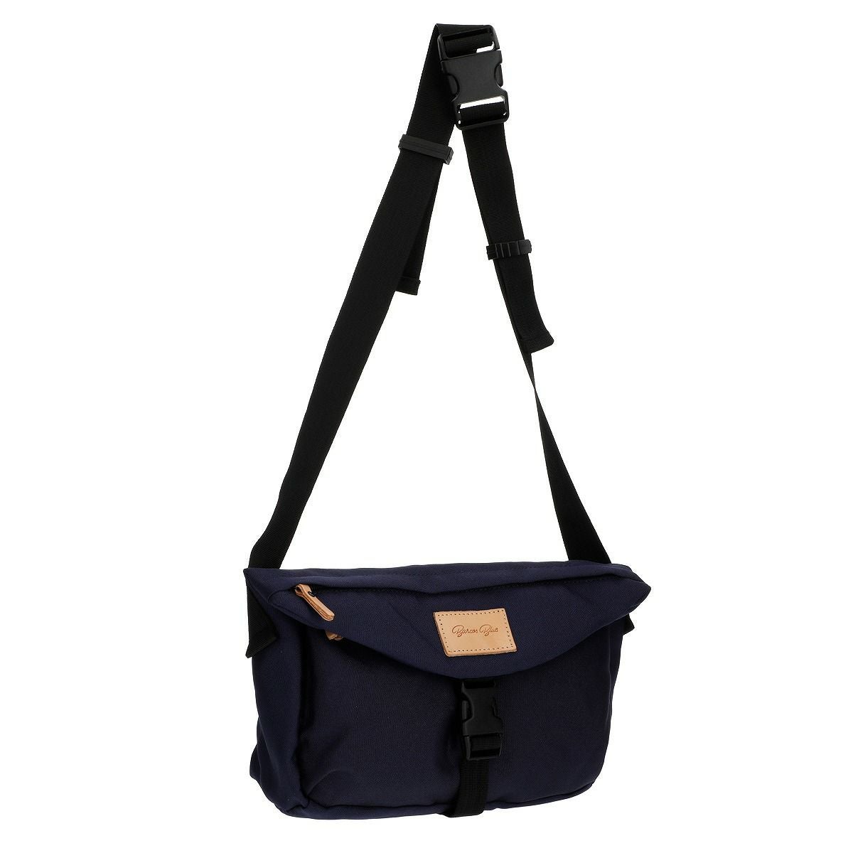 軽量ショルダーバック