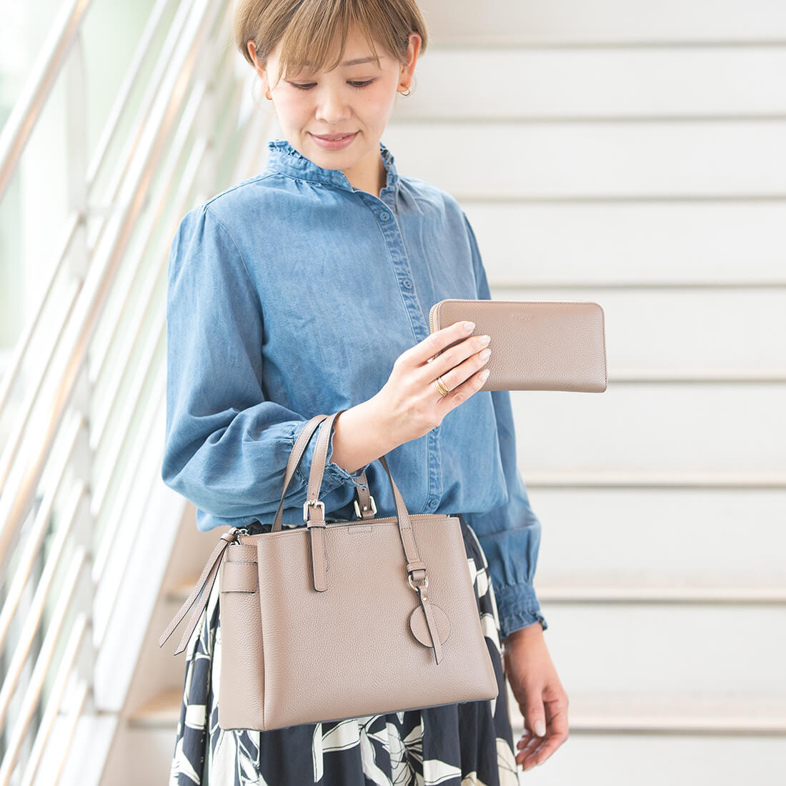 【セット商品】シュリンクレザーハンドバッグ＆財布＜エレガントセット＞