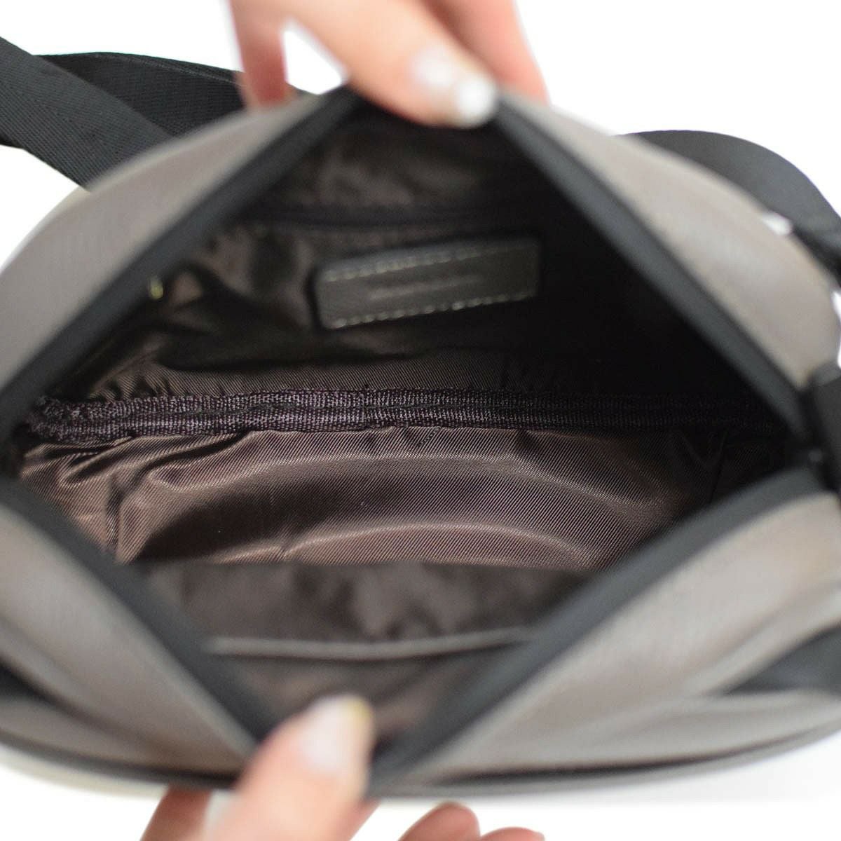 牛革ポシェット