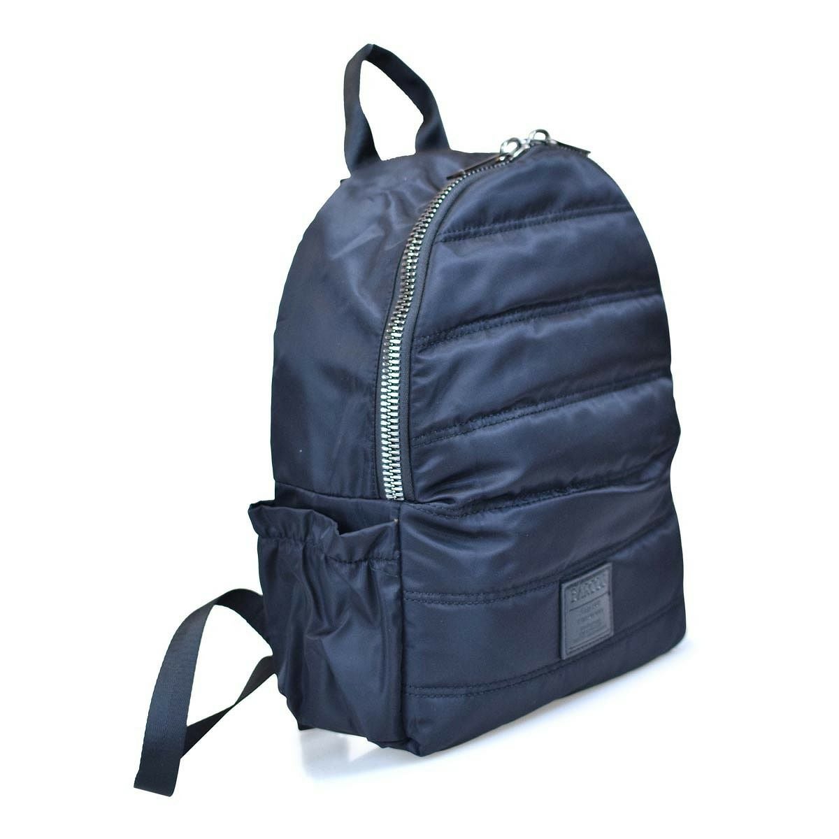 シンプルナイロンリュック