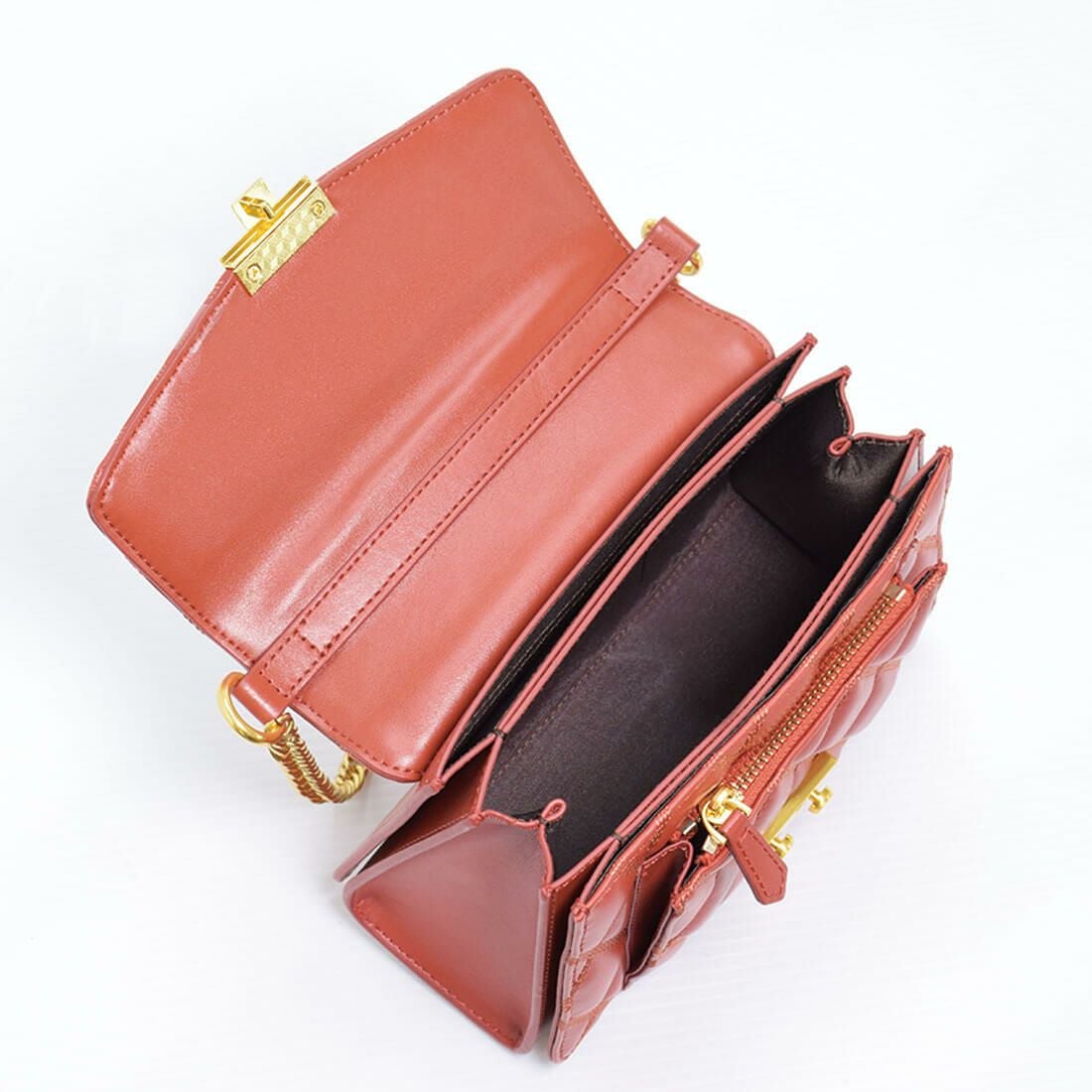 本革キルティングレザーハンドバッグ