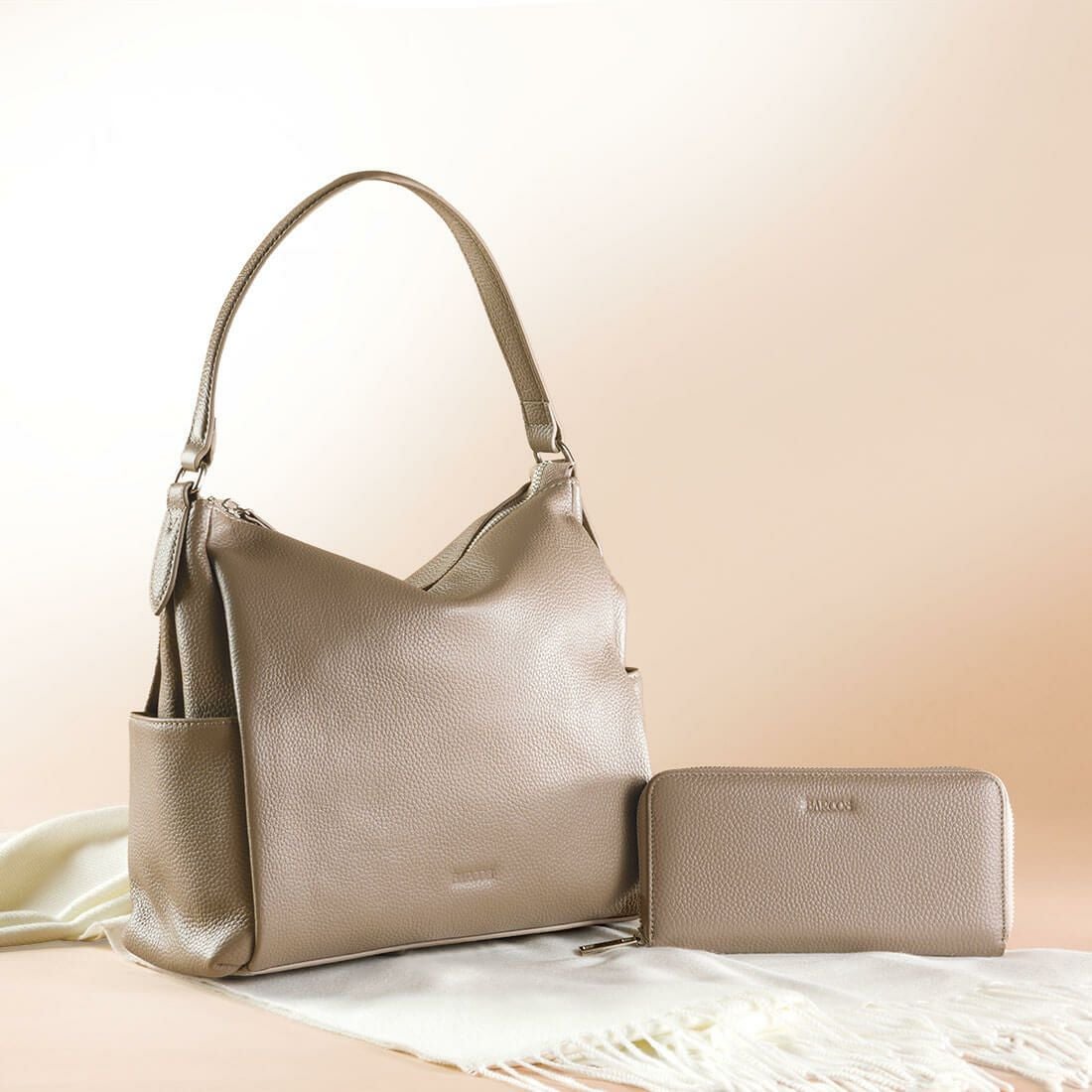 【セット商品】シュリンクレザーショルダーバッグ＆財布＜カジュアルセット＞