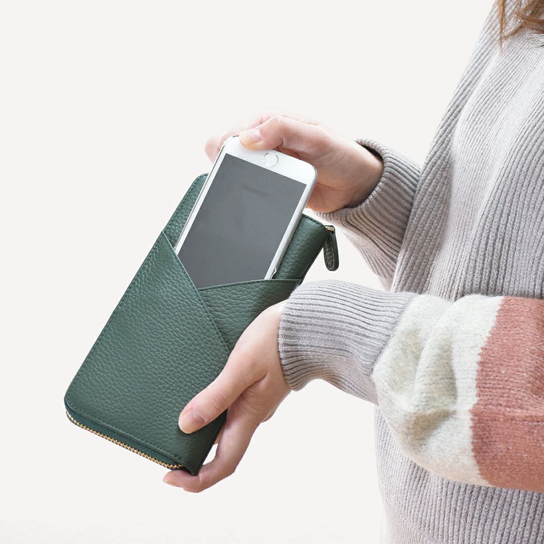 GLウォレット 背面ポケット付き財布＜ドリー＞