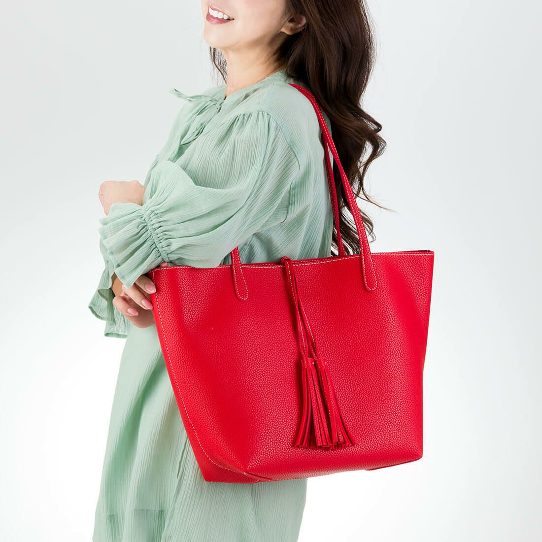 タッセル付きトートバッグ