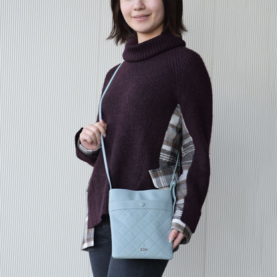 【セット商品】ダイヤモンドエンボスレザーリュック＆ポシェットセット＜ロンバス＞