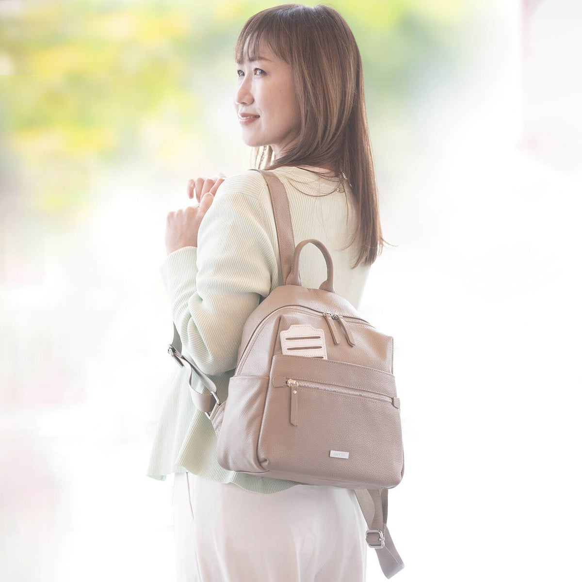 レザーリュック＜アメリ＞