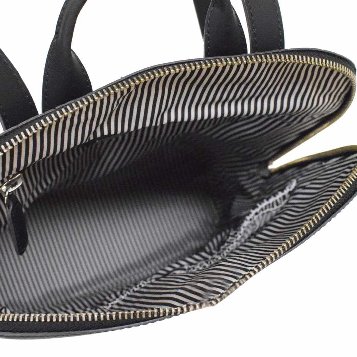 FINISTERE パンチングリュック