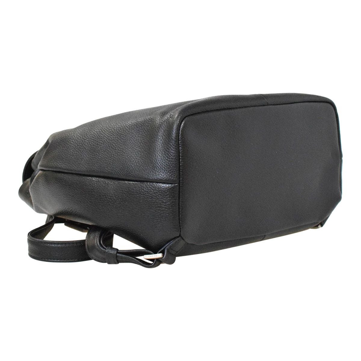 LUIS かぶせ付きレザーリュック