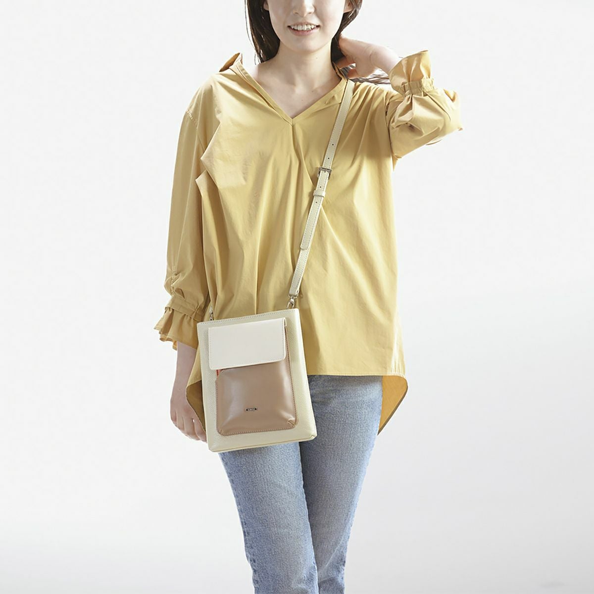 配色縦型ポシェット