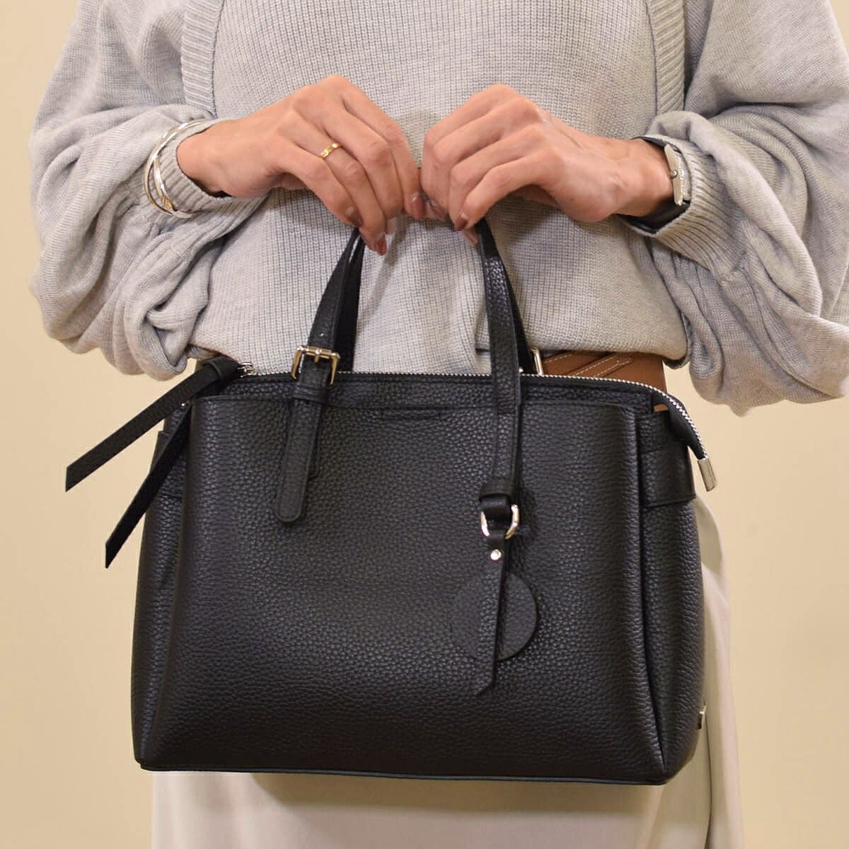 シュリンク レザー ハンドバッグ