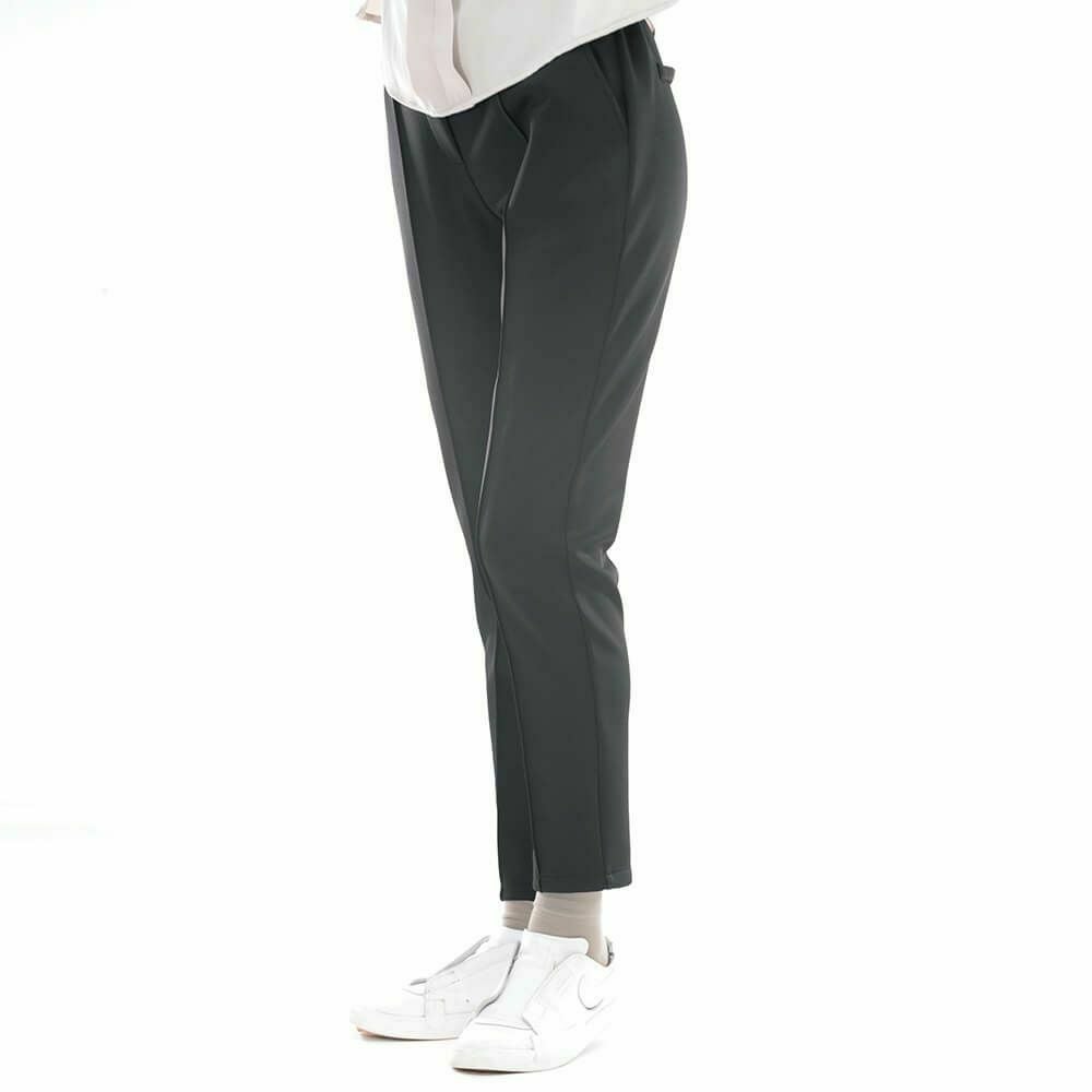 ストレッチパンツ