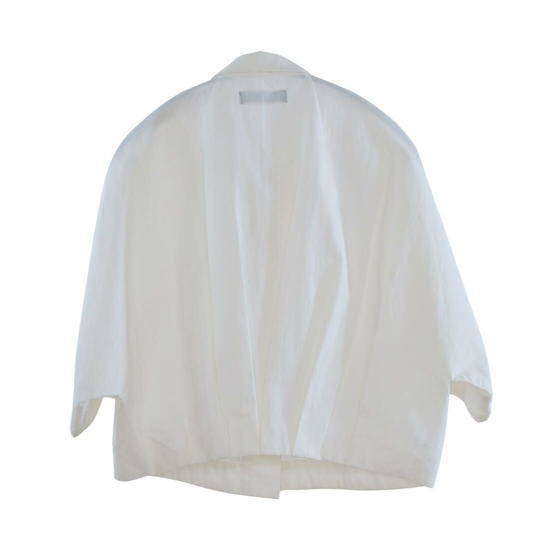 ショート丈ボタンブラウス