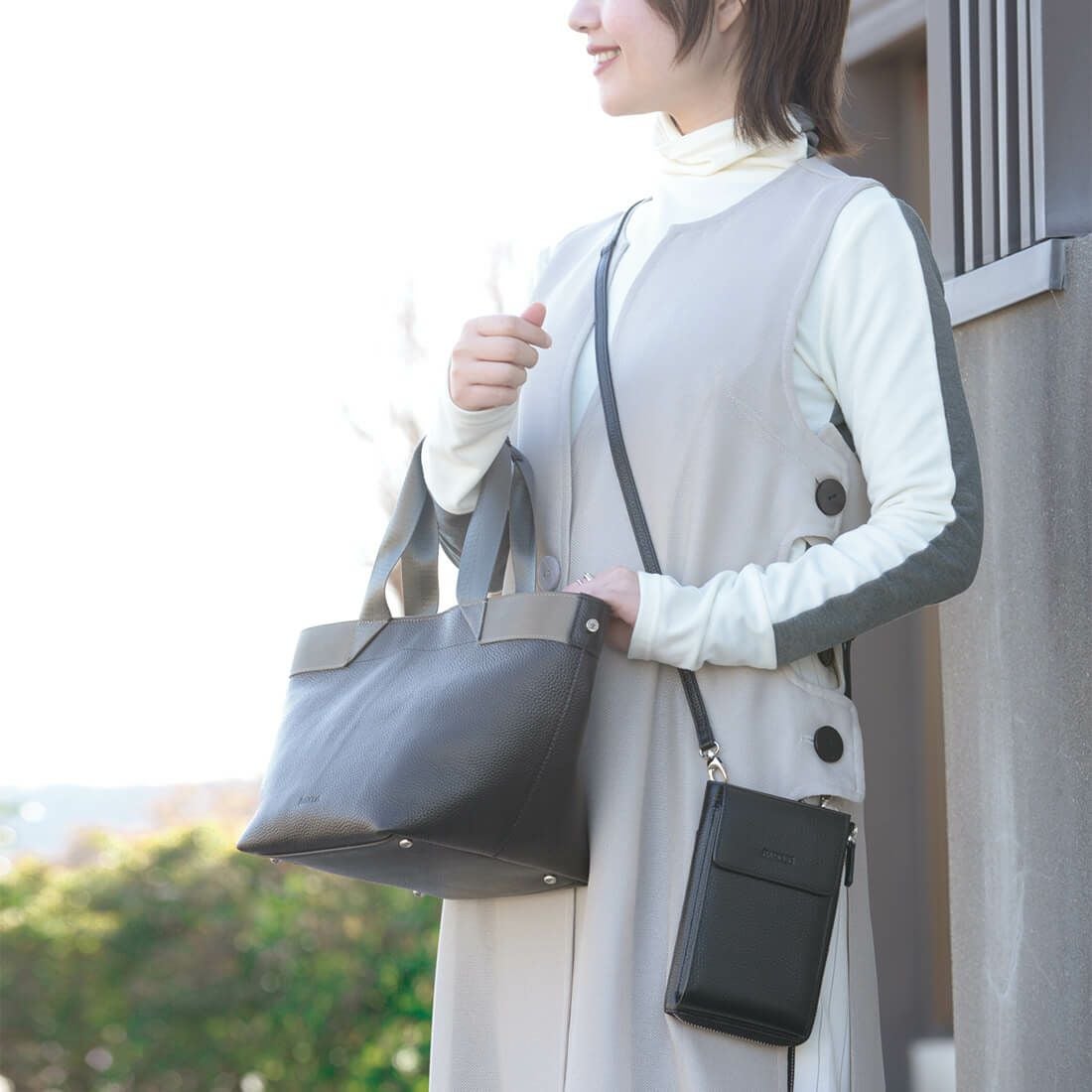 サイドボタンロングジレ