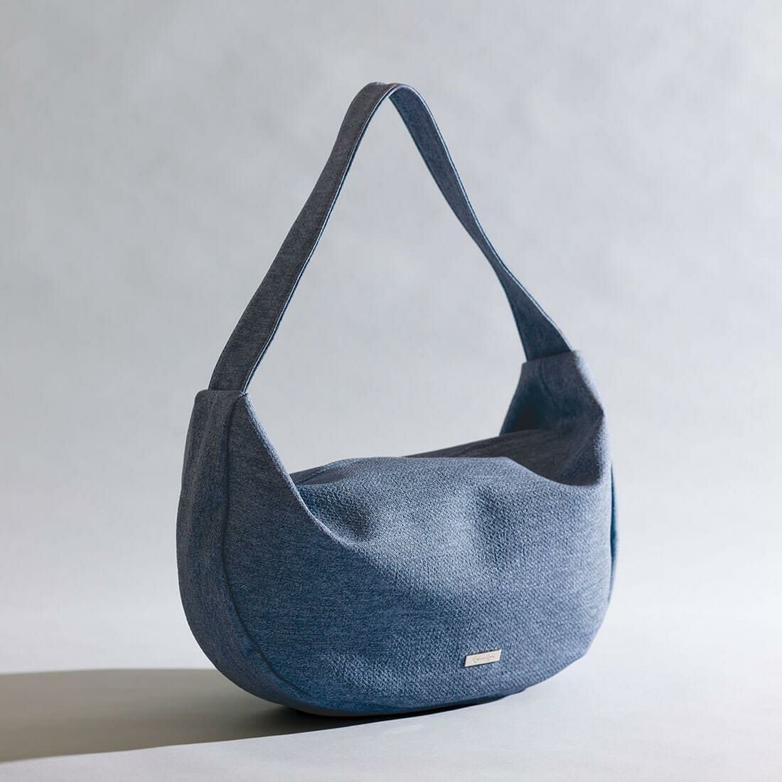 ラウンドショルダーバッグ