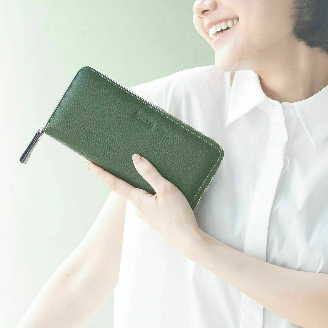 シュリンクレザーラウンド型ウォレット