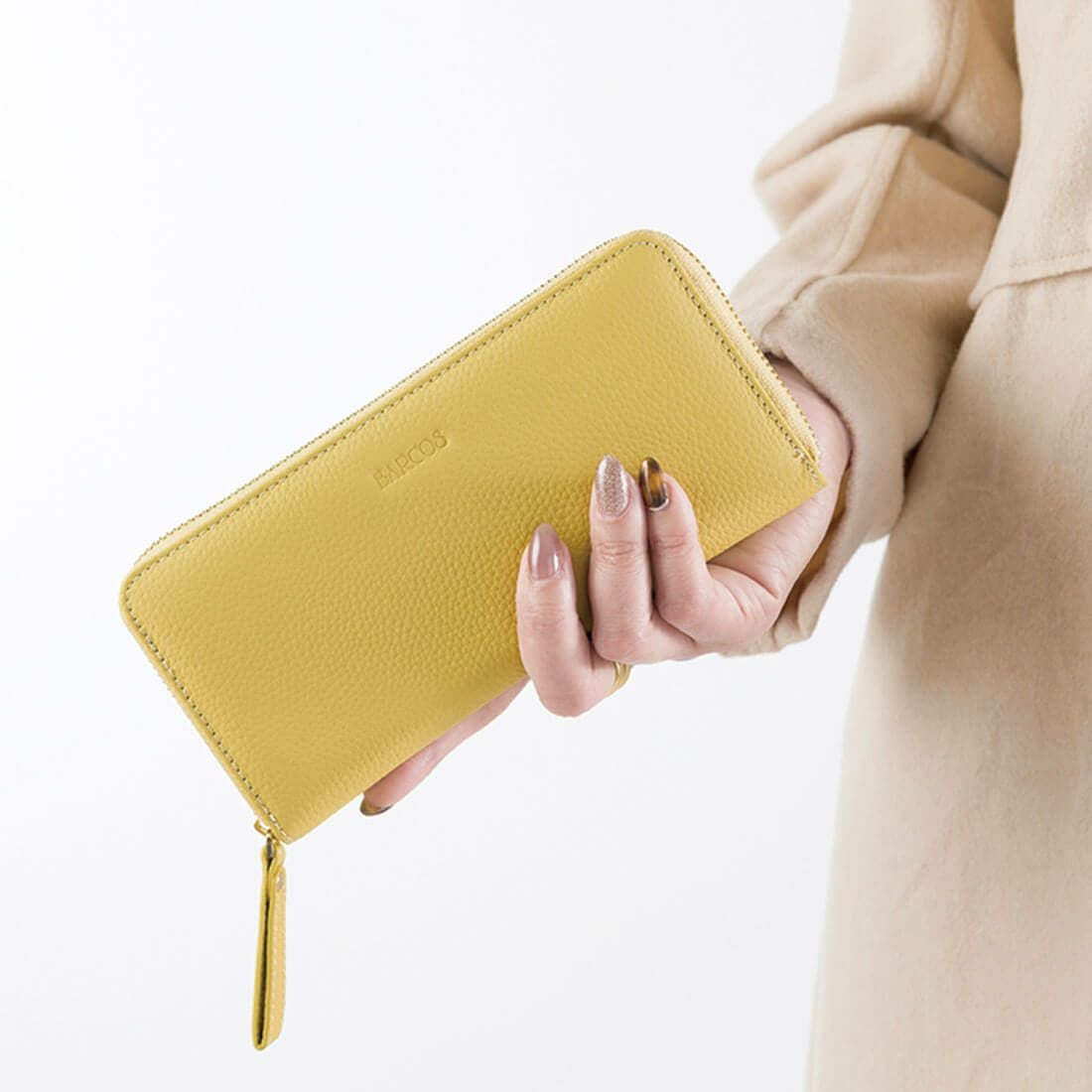 シュリンクレザーラウンド型ウォレット