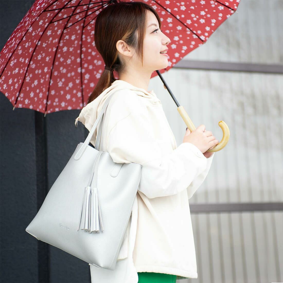 タッセル付きトートバッグ（小さめサイズ）