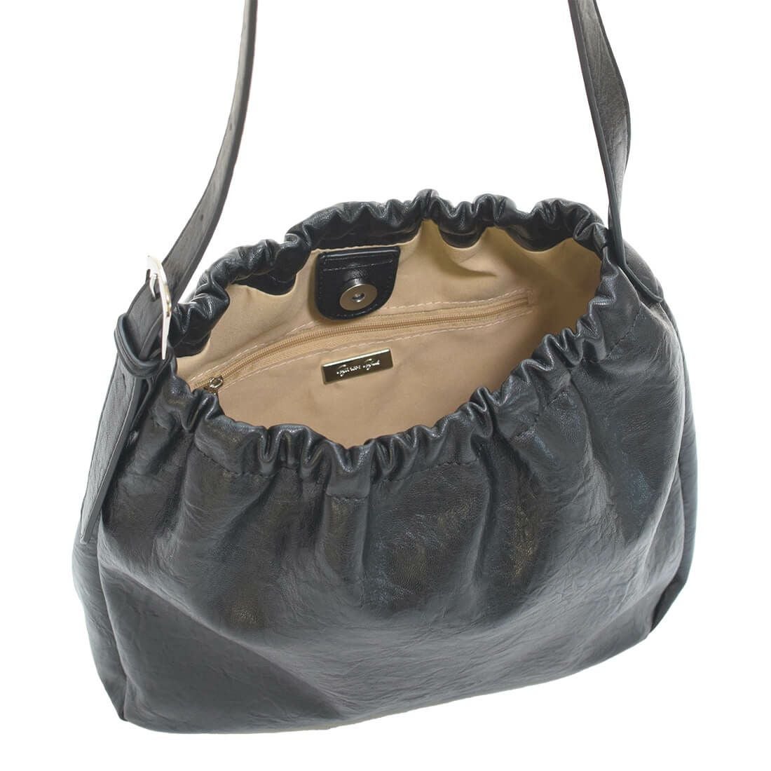 フェイクレザーショルダーバッグ