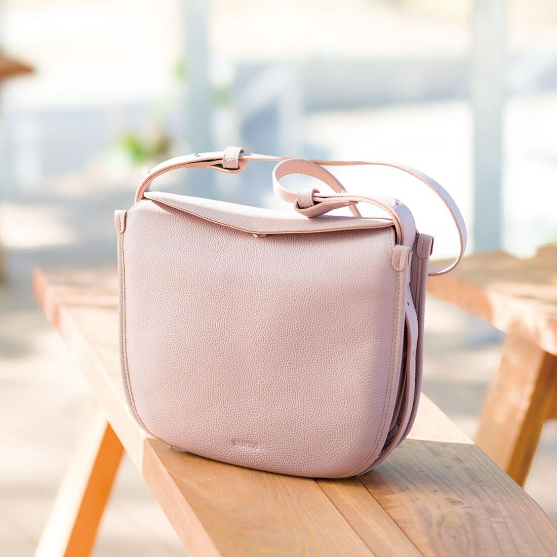 牛革ラウンドショルダーバッグ | バルコス公式オンラインショップ