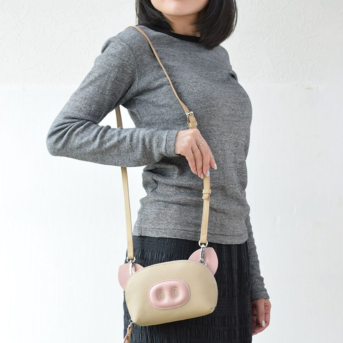 豚モチーフポーチ