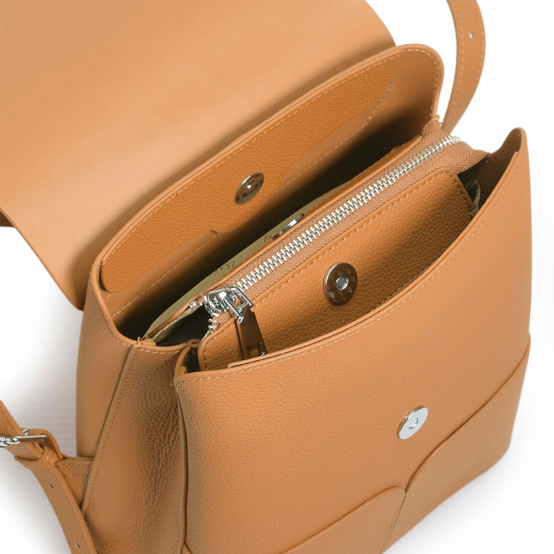 シュリンクレザーリュックサック