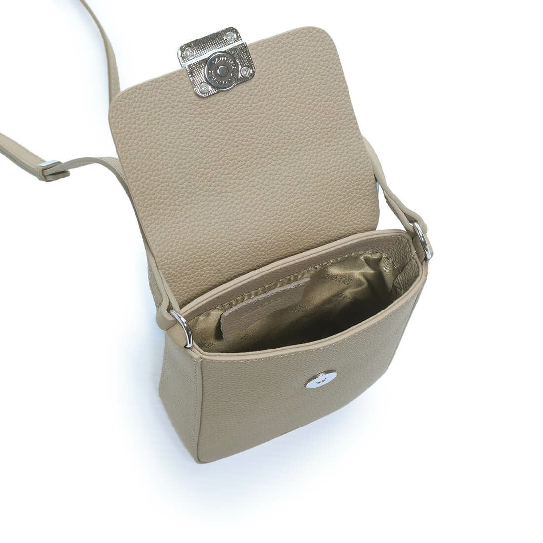 スクエア型シュリンクレザーポシェット