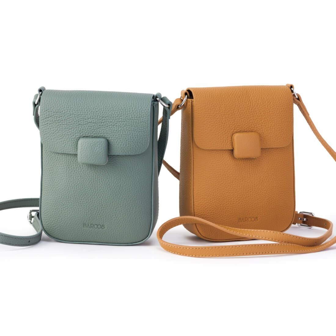 スクエア型シュリンクレザーポシェット