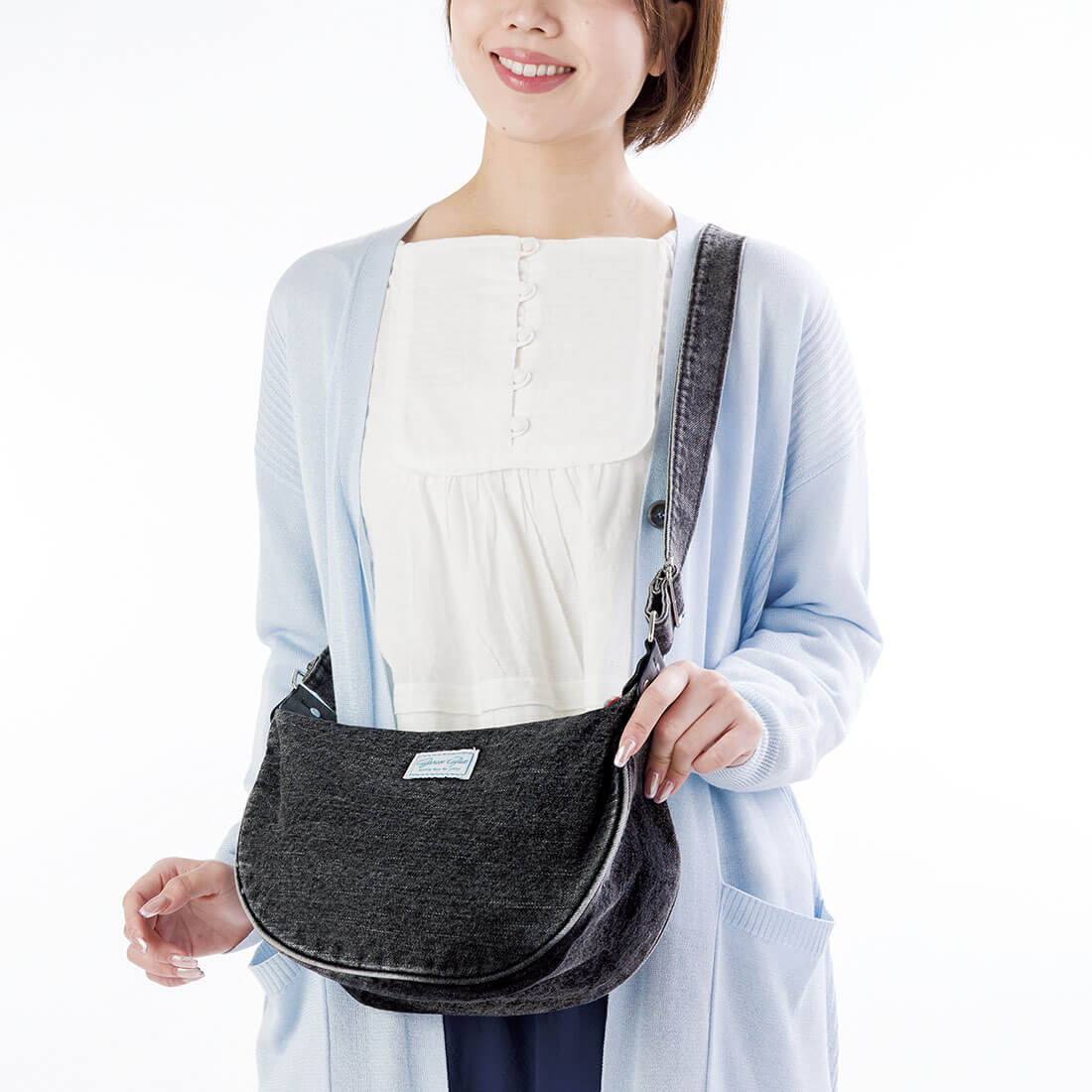 デニムボディバッグ