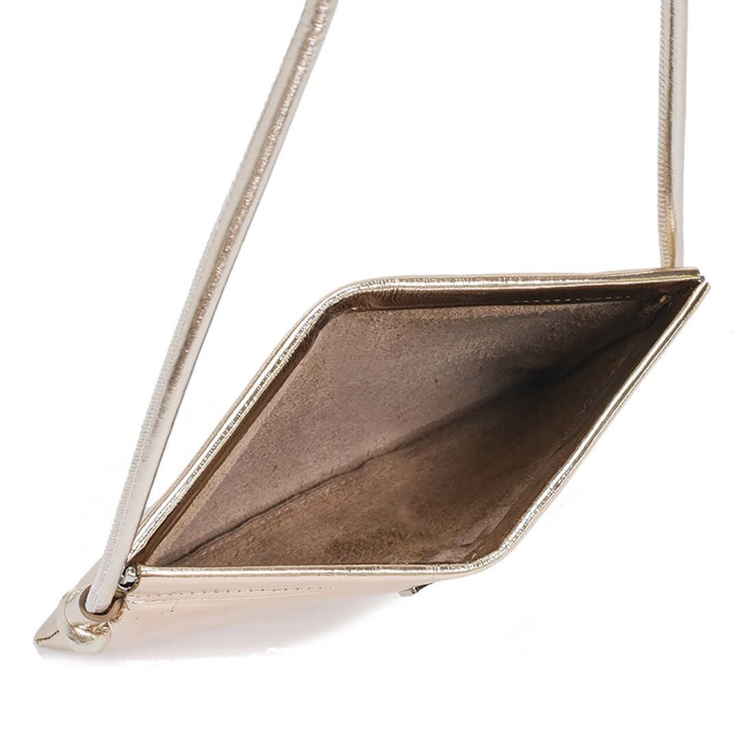 イール型押しレザーポシェット