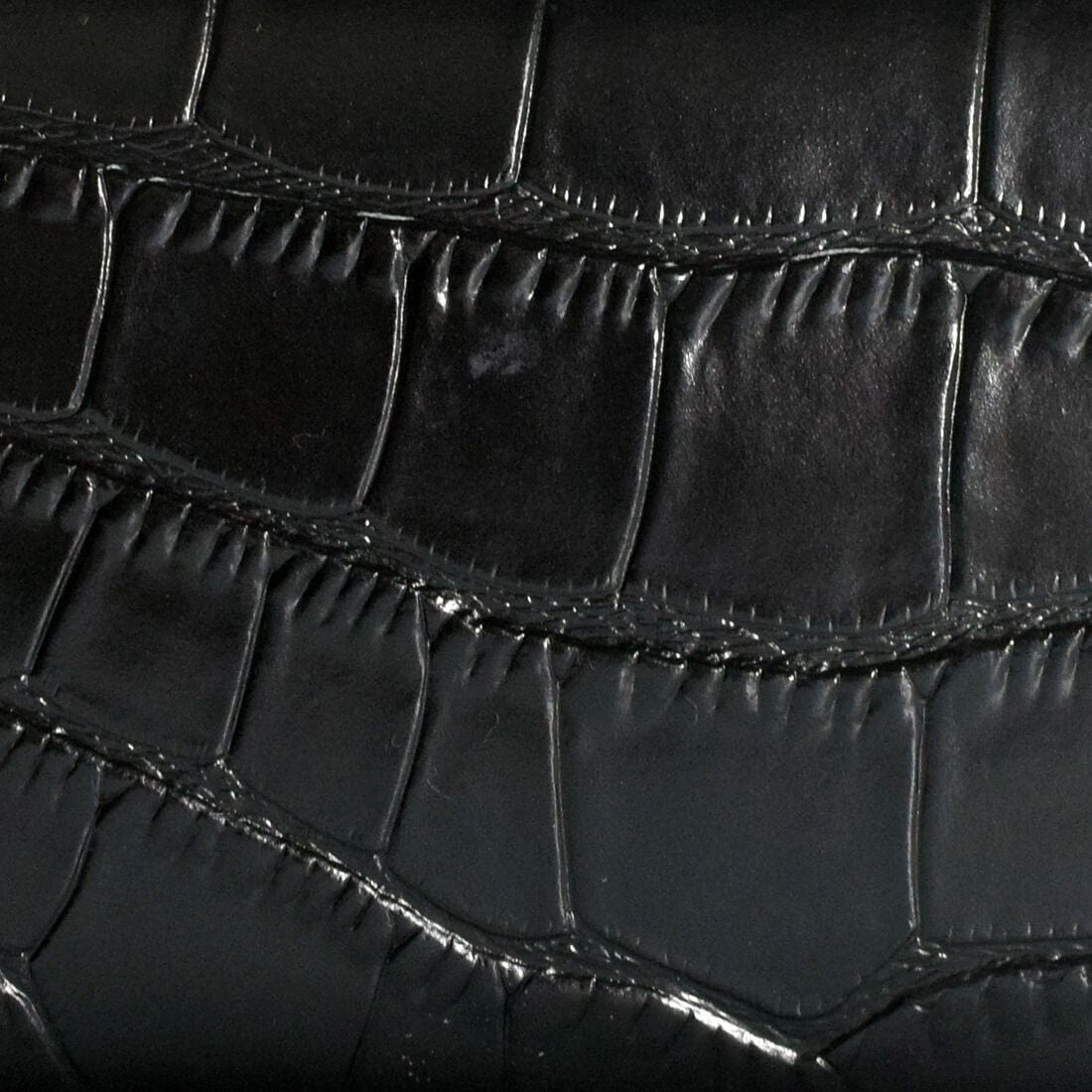 クロコ調ギャルソン型長財布