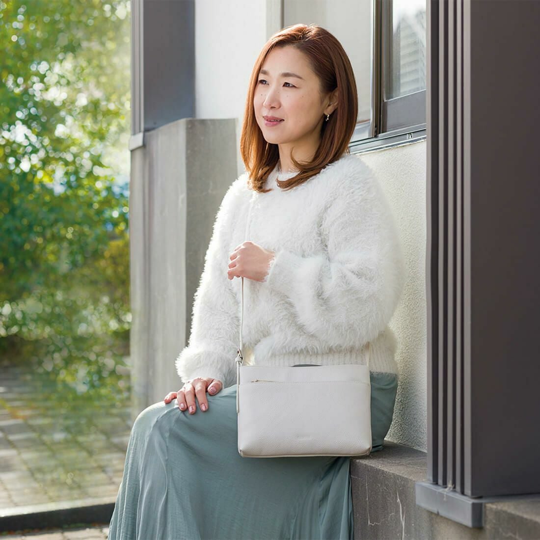 シュリンクレザーポシェット