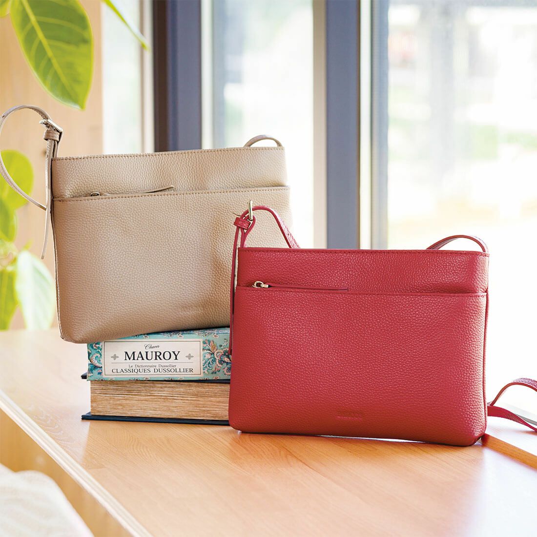 シュリンクレザーポシェット