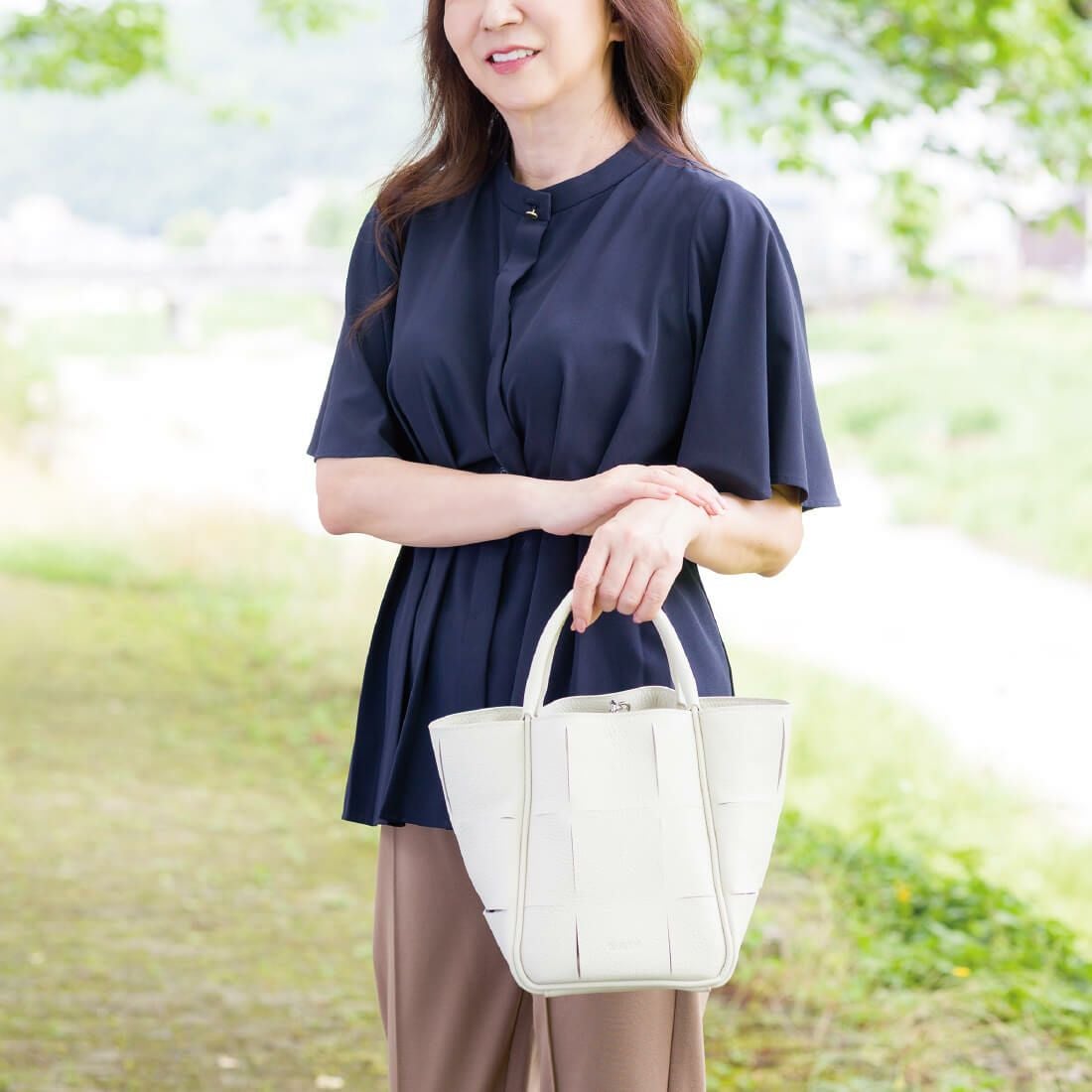 カットデザインレザー2wayハンドバッグ