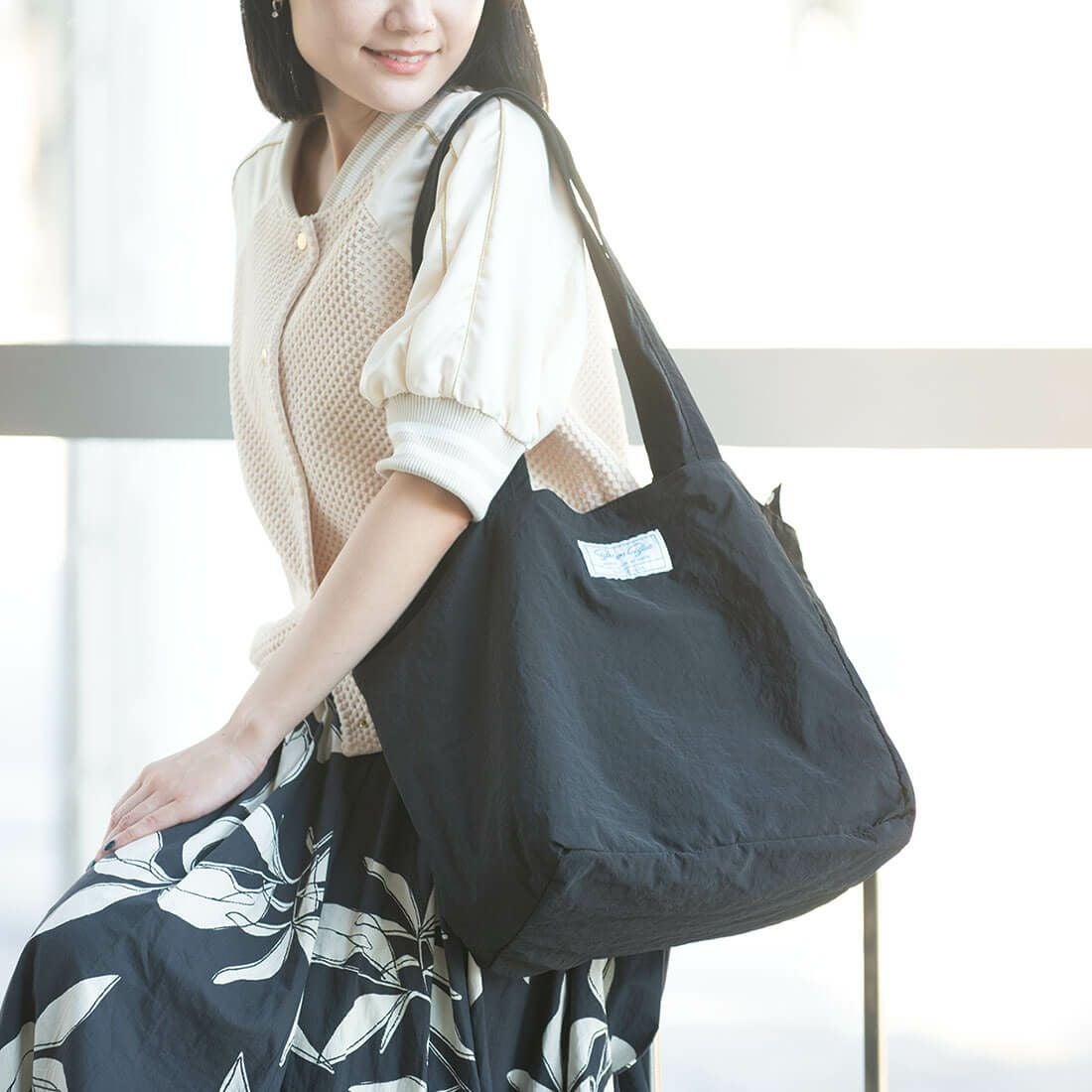軽量リバーシブルトートバッグ