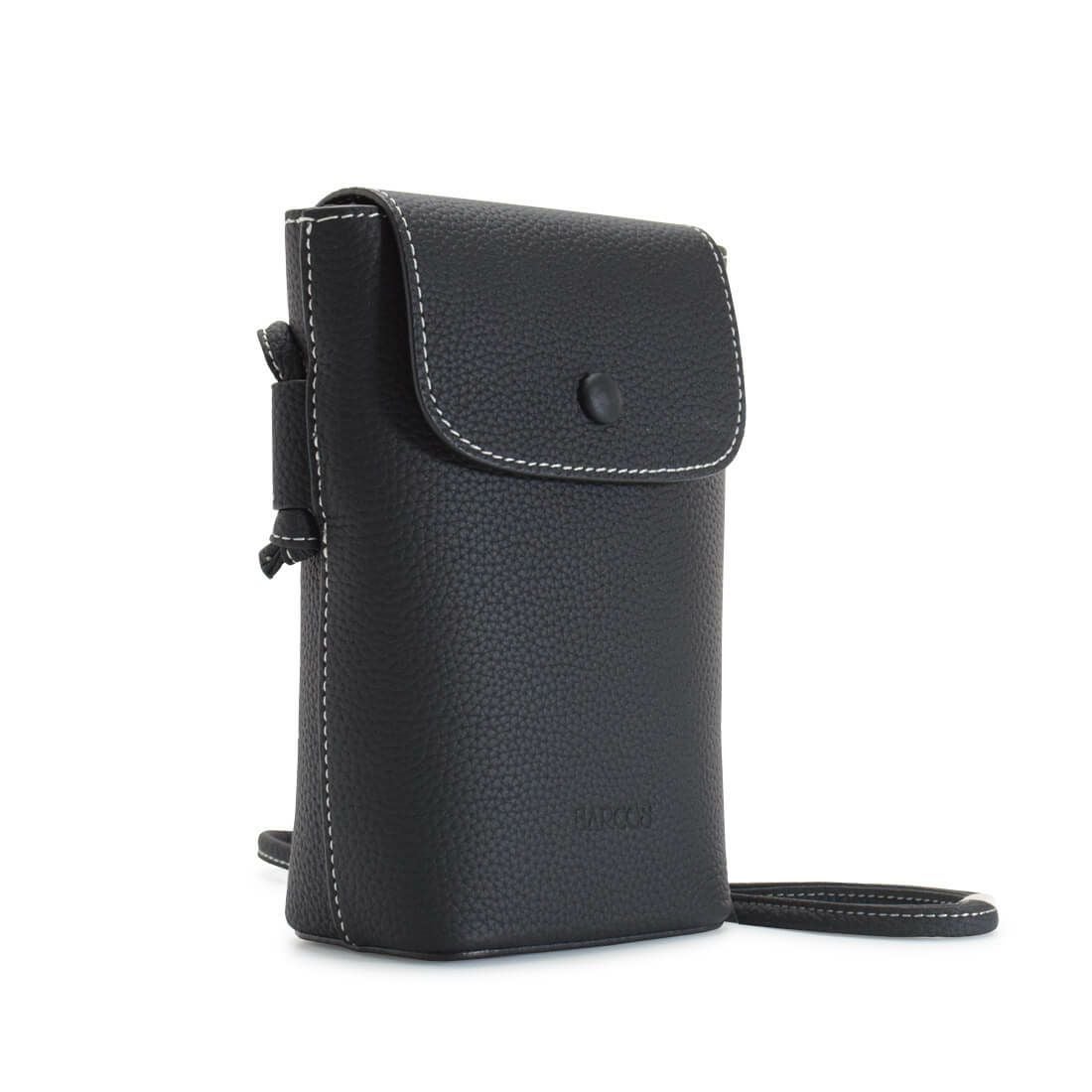 フラップ付きレザーショルダーバッグ