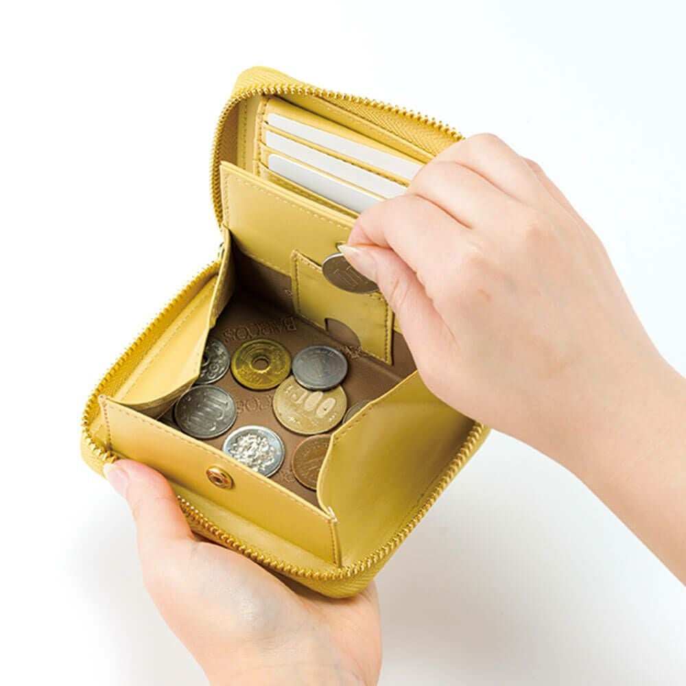 紛失防止チップ付きシュリンクレザー折財布＜ノヴィタ＞