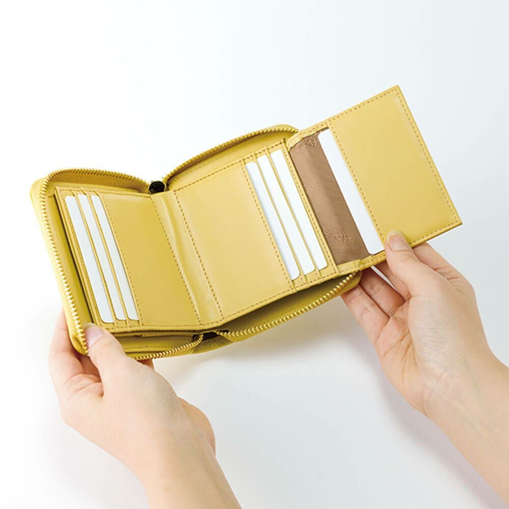 紛失防止チップ付きシュリンクレザー折財布＜ノヴィタ＞