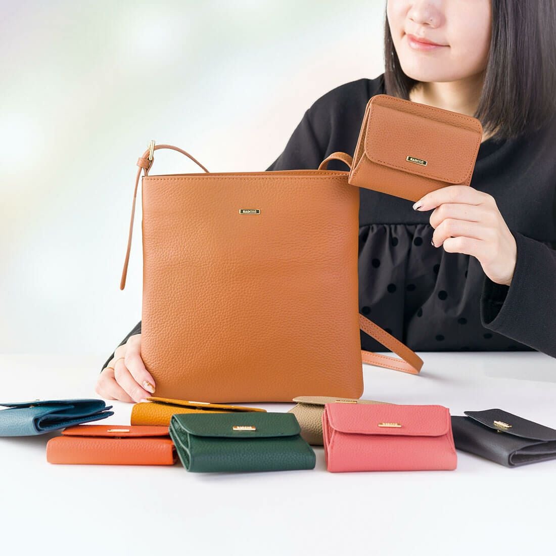 シュリンクレザー折財布 | バルコス公式オンラインショップ