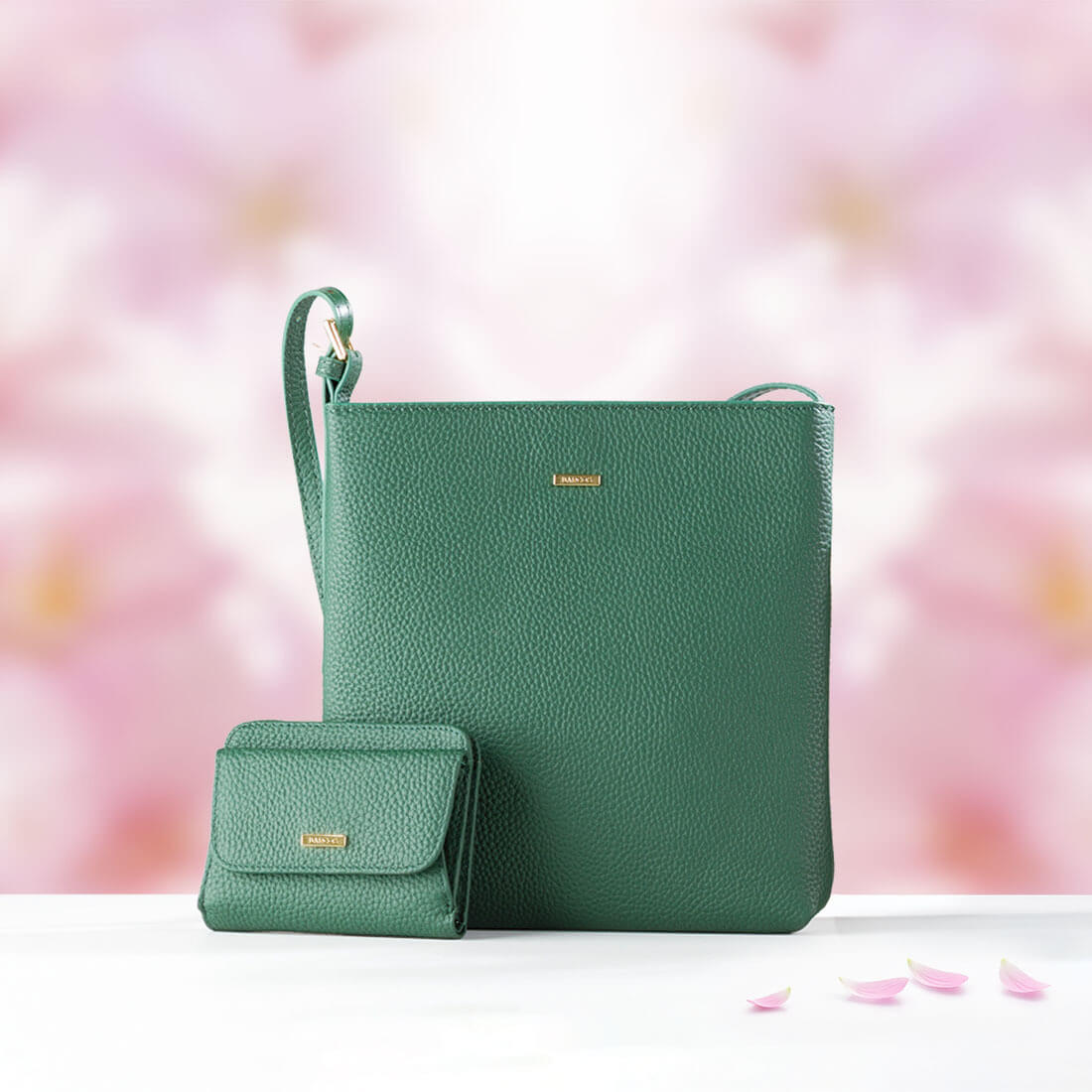 シュリンクレザー折財布＆ポシェット＜ルーニア＞