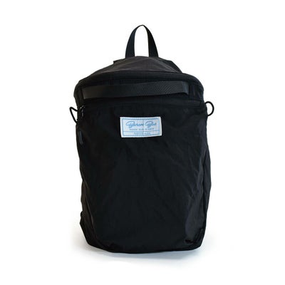 折り畳み収納軽量リュック