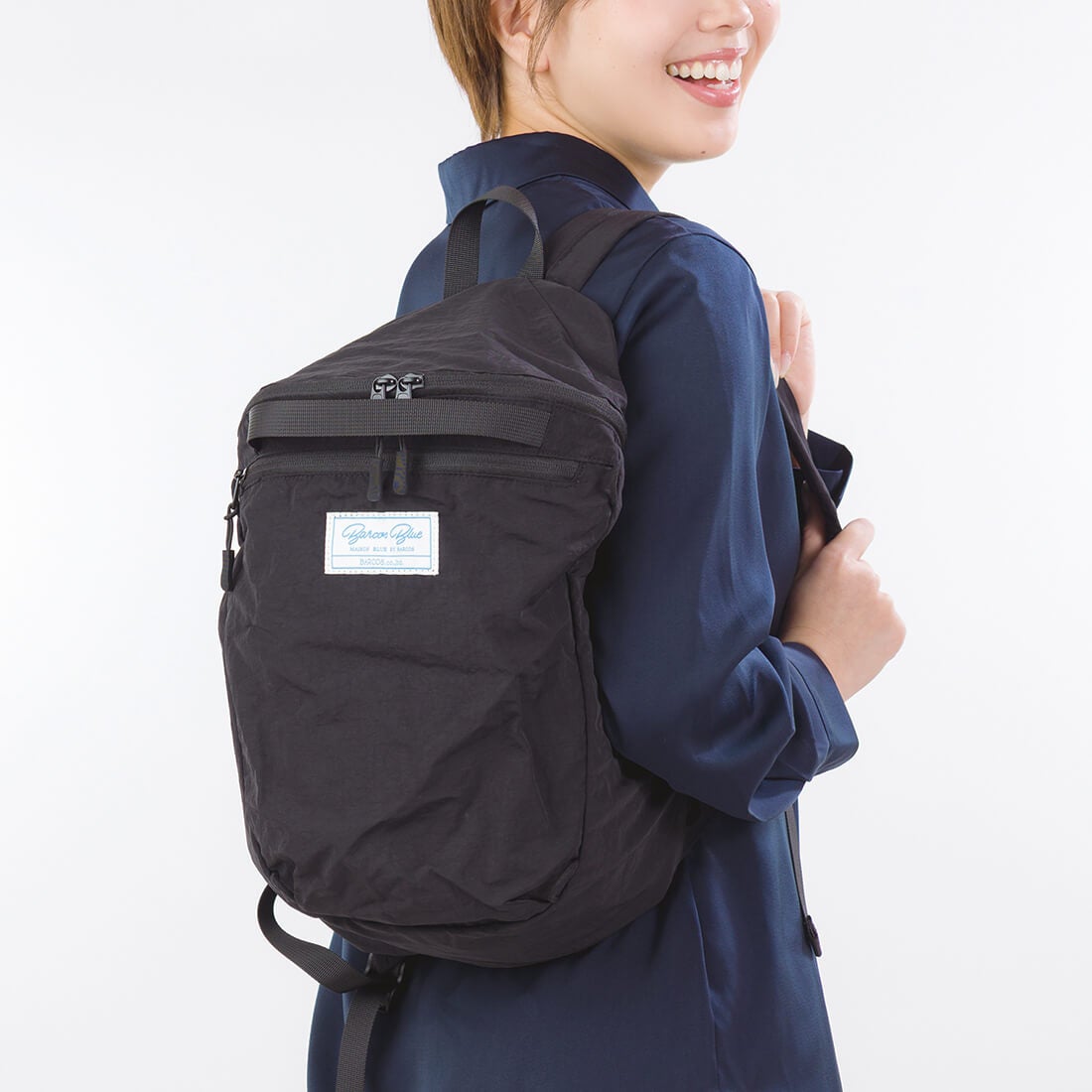 折り畳み収納軽量リュック