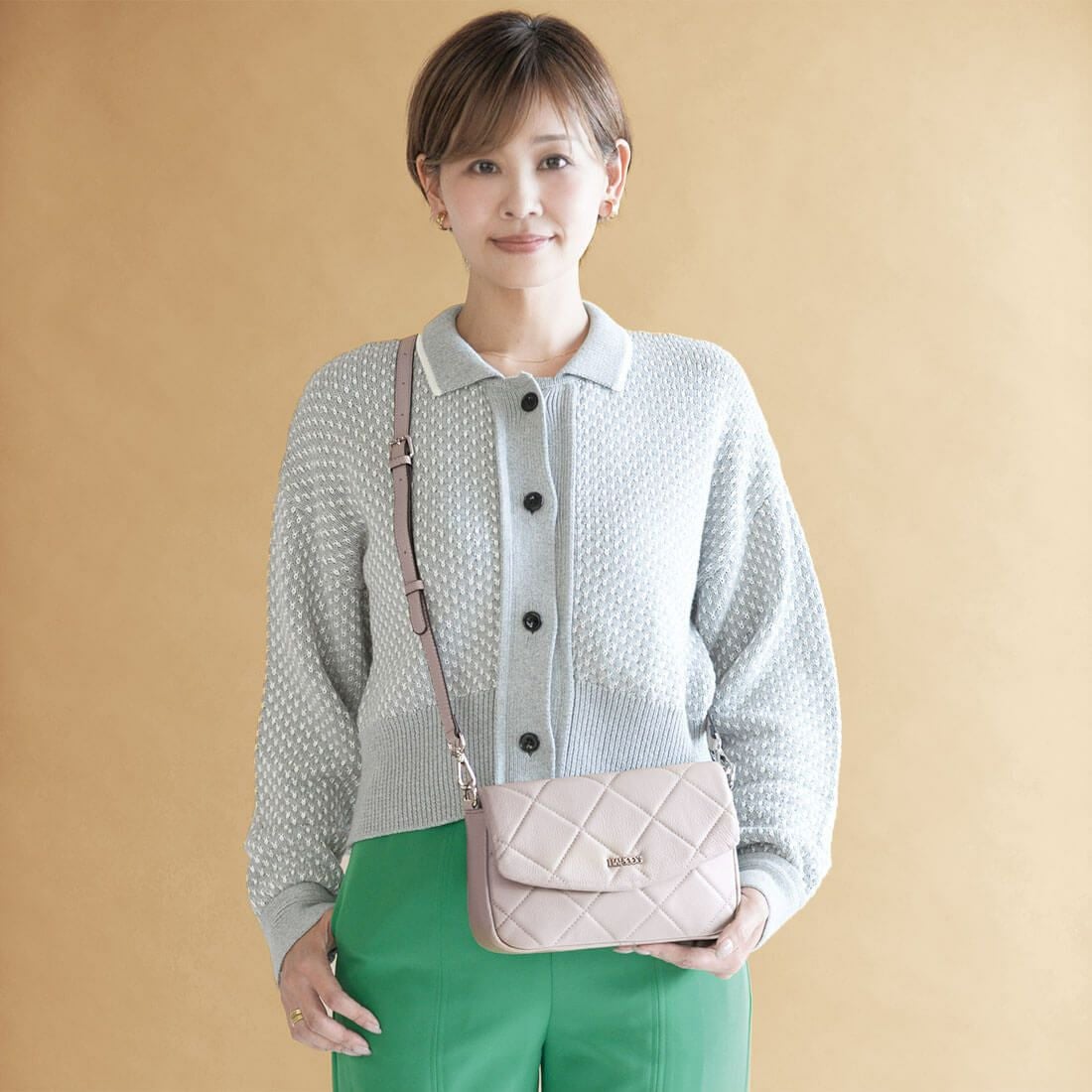 キルティング横型ショルダーバッグ