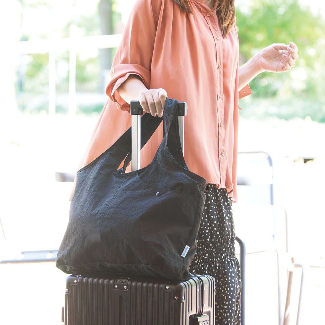 ポケット付き大容量トートバッグ