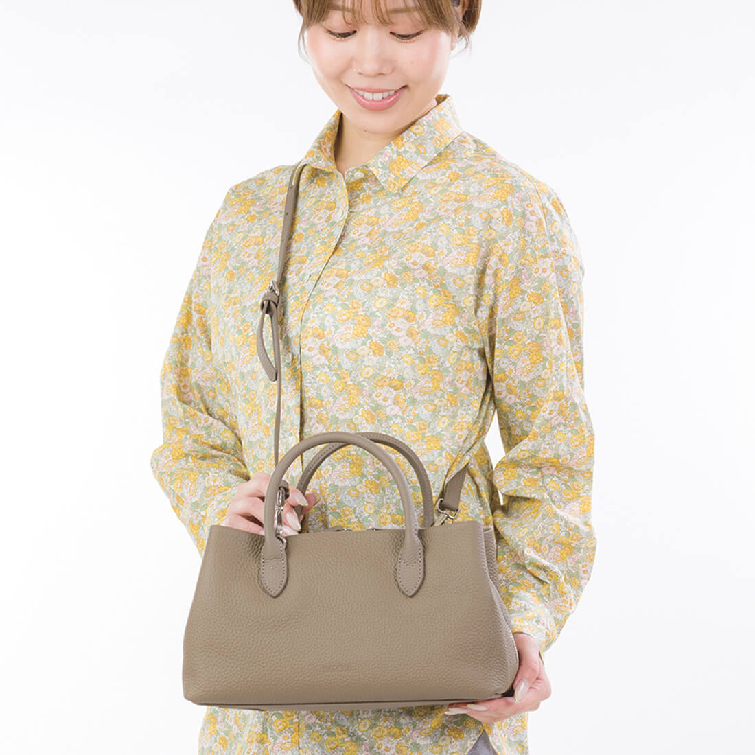 シュリンクレザー3層ハンドバッグ