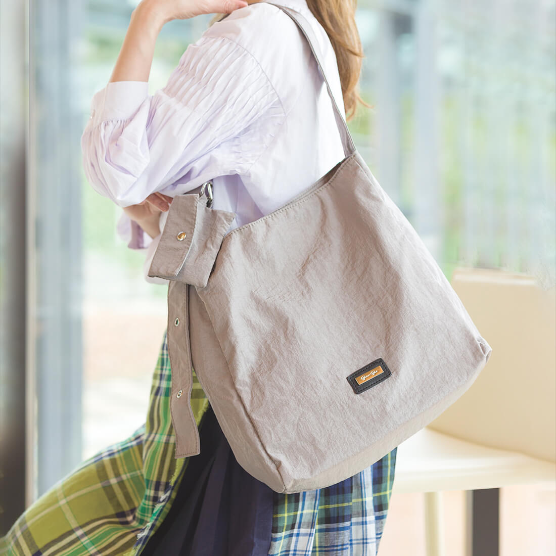 大容量軽量トートバッグ