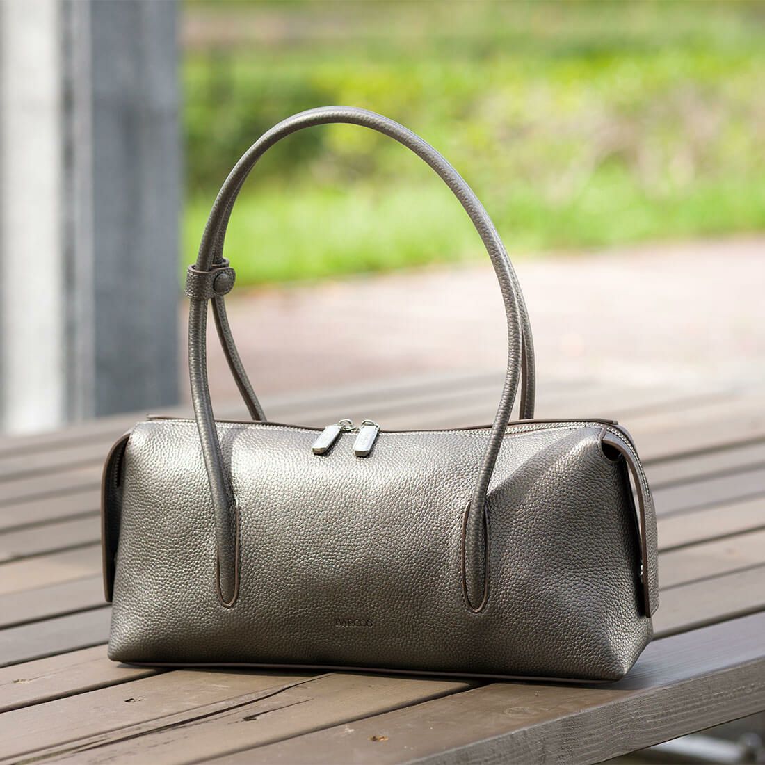 シュリンクレザー横長バッグ