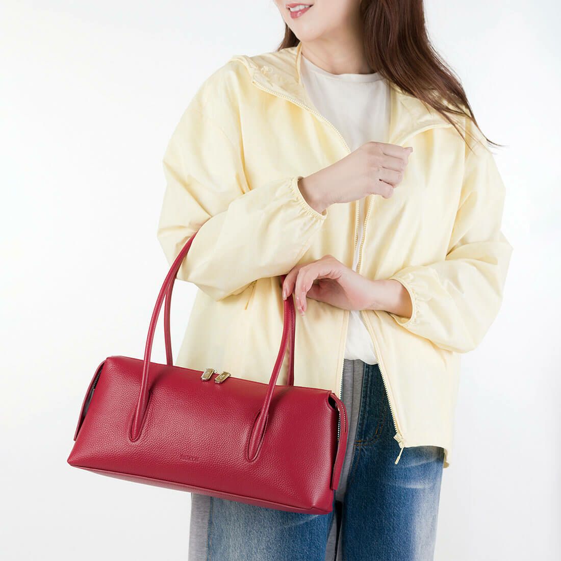 シュリンクレザー横長バッグ